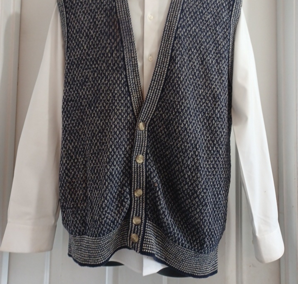 Grand Slam Tour Navy & White Knit Vest - Picture 3 of 6